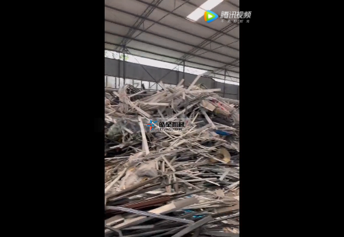 斷橋鋁粉碎機(jī)設(shè)備客戶生產(chǎn)現(xiàn)場流程