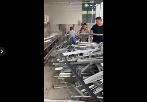 金屬粉碎機生產(chǎn)線1400型開封客戶現(xiàn)場實拍